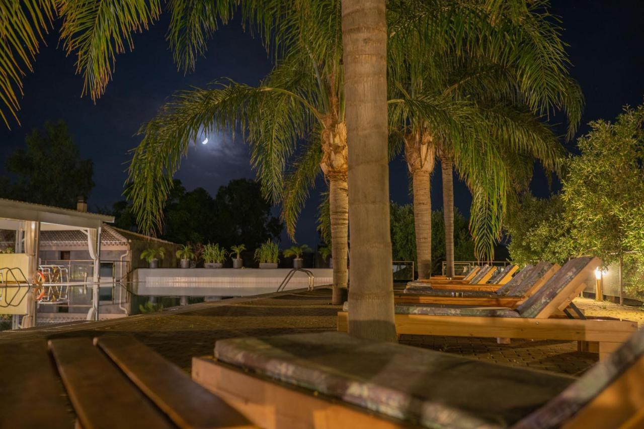Zoe Seaside Resort ジアロヴァ エクステリア 写真